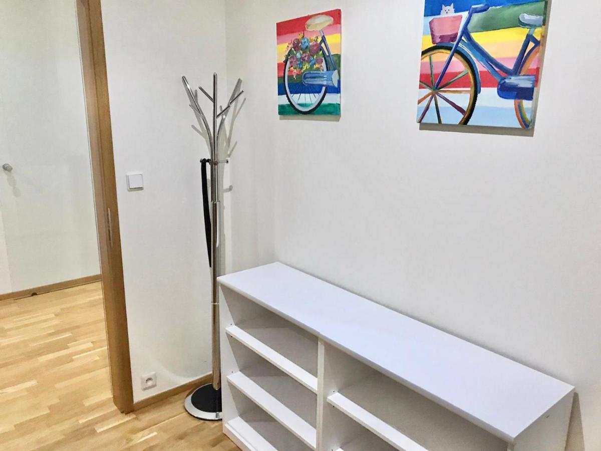 Apartment Korunni Dvur, 2 Free Parkings Praha Bagian luar foto