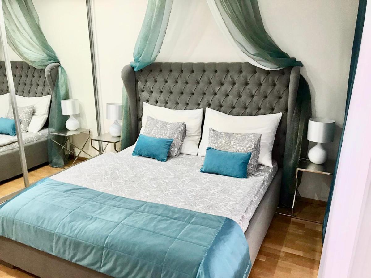 Apartment Korunni Dvur, 2 Free Parkings Praha Bagian luar foto