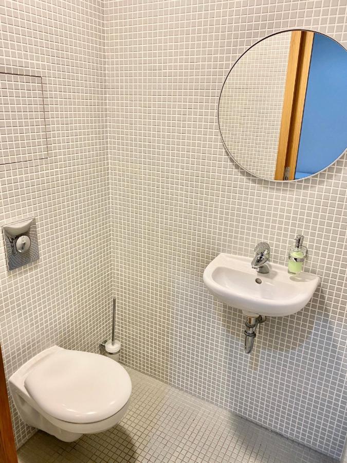 Apartment Korunni Dvur, 2 Free Parkings Praha Bagian luar foto